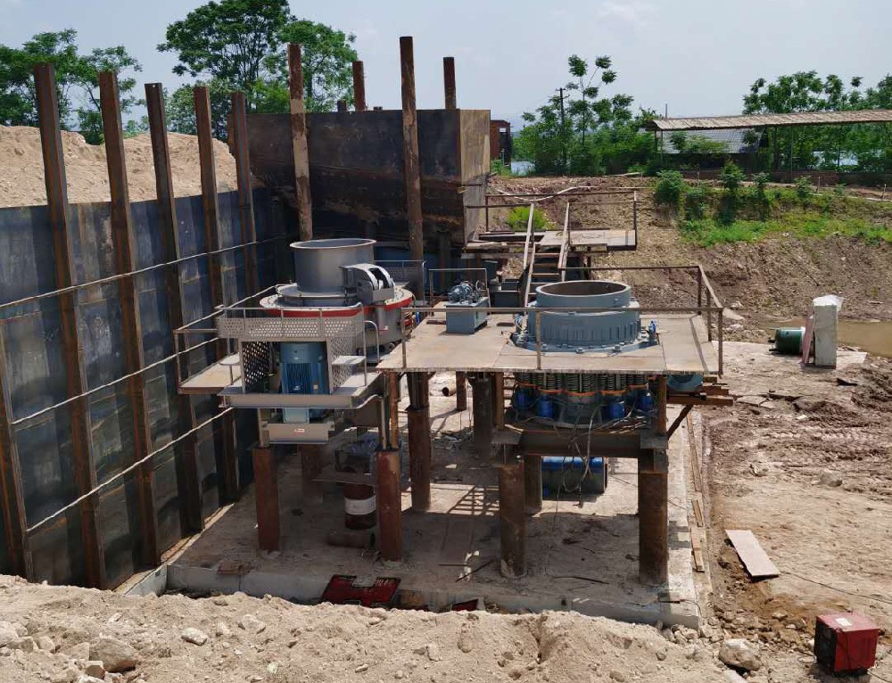 江西九江拓宝机械承建的石料线生产现场